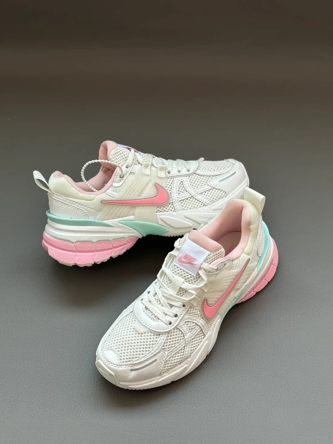 🔥NIKE V2K - COLOR V2UNSON - MUJER