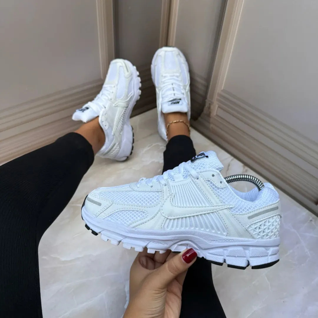 🔥NIKE VOMERO 5 - BLANCO - MUJER