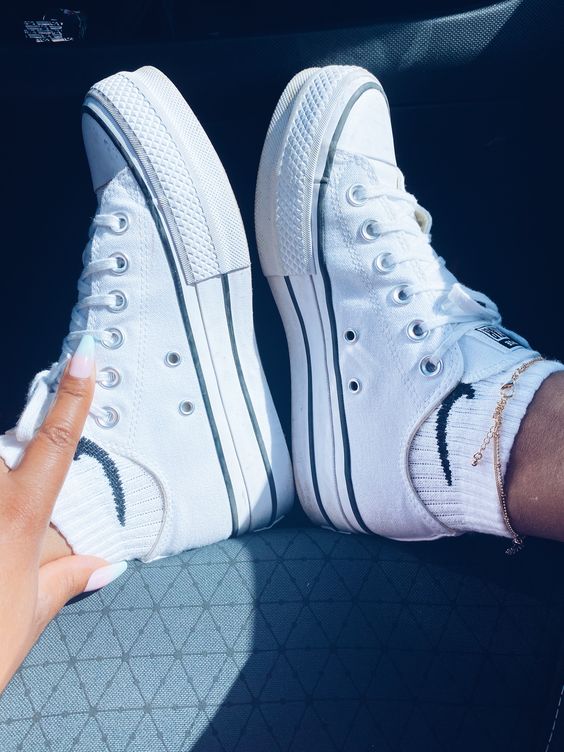 🔥CHUCK TAYLOR ALLSTAR EN PLATAFORMA BLANCA