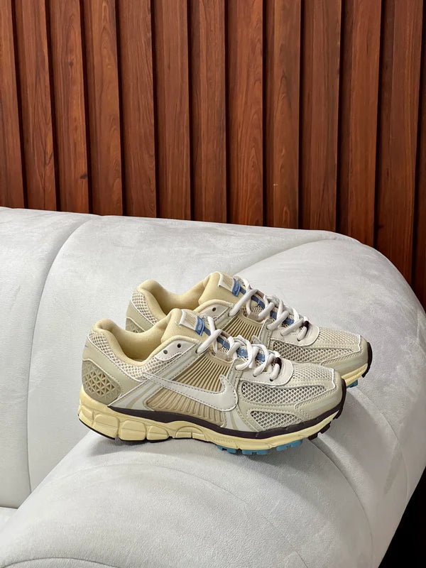 🔥NIKE VOMERO 5 - BSCY 12 - MUJER