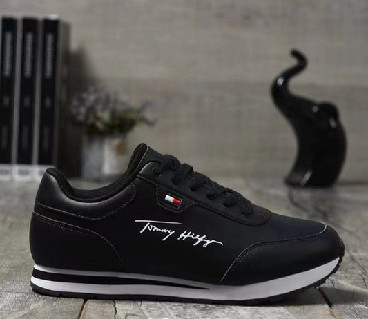 🔥TOMMY H ESSENTIAL - NEGRO - HOMBRE