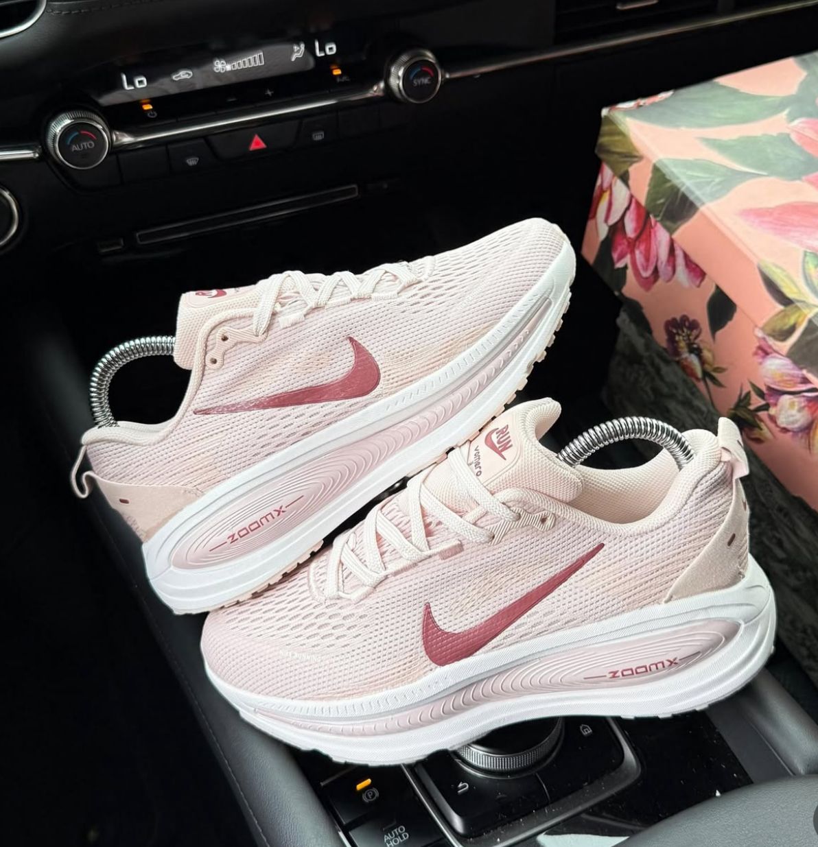 🔥NIKE VOMERO RUN - ROSA - MUJER