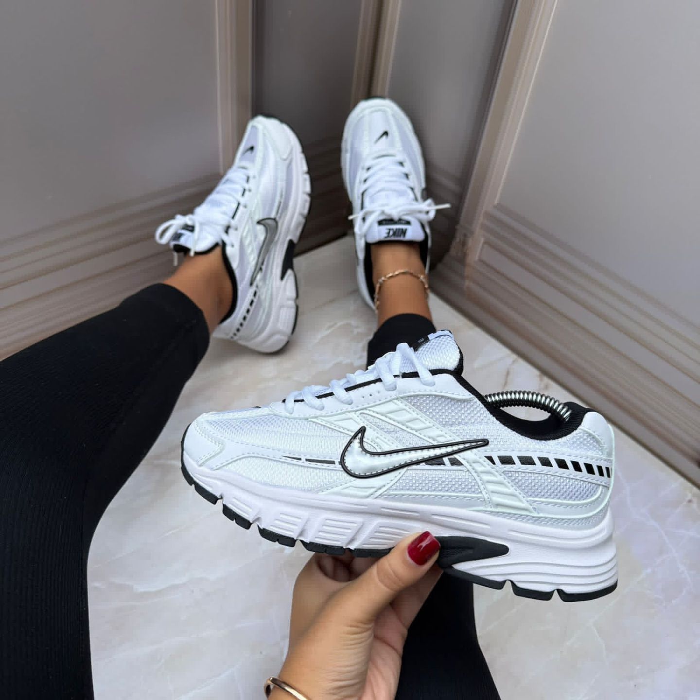 🔥NIKE INITIATOR - WHITE - MUJER