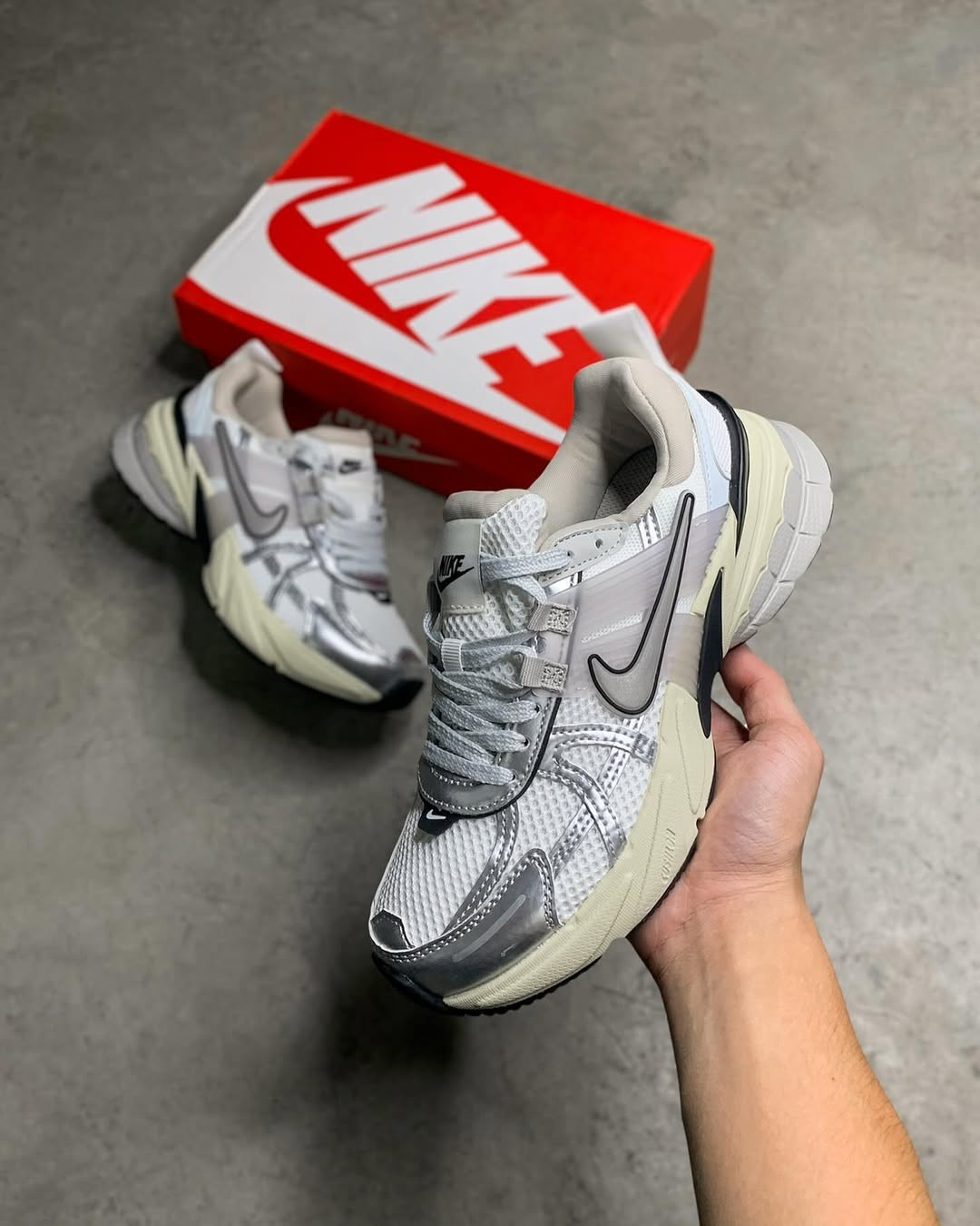 🔥NIKE V2K - RETRO VOz - HOMBRE