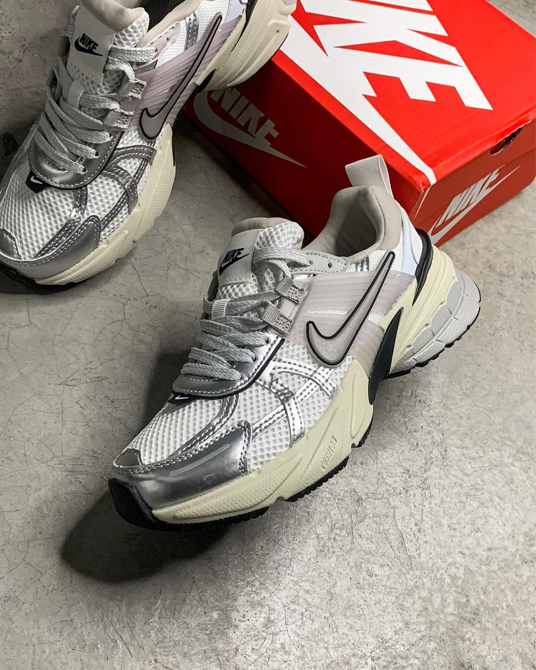 🔥NIKE V2K - RETRO VOz - HOMBRE