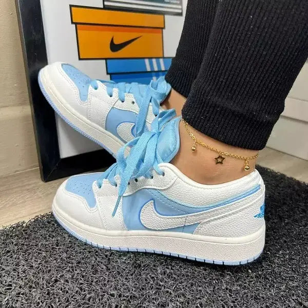 NIKE AIR JORDAN 1 LOW ICE BLUE MUJER veinte doce