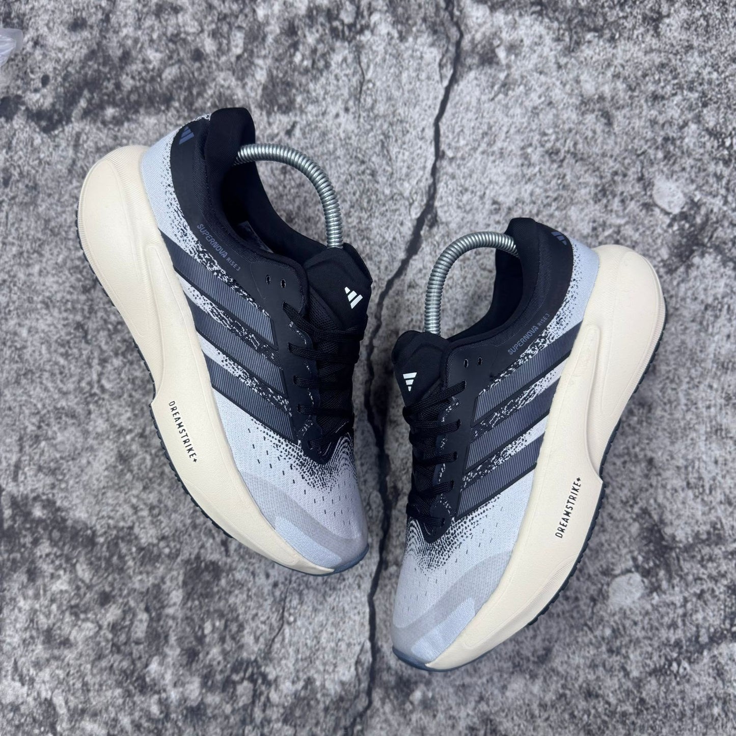 🔥ADIDAS SUPERNOVA R - GRIS - HOMBRE