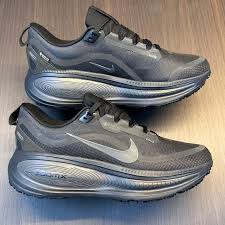 🔥NIKE VOMERO 18 - T BLACK - HOMBRE
