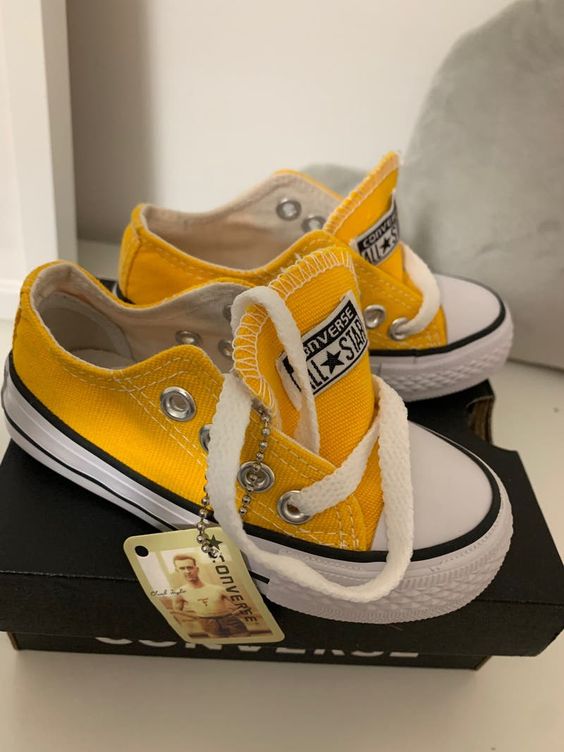 🔥ZAPATO CHUCK TAYLOR ALLSTAR JUNIOR AMARILLO