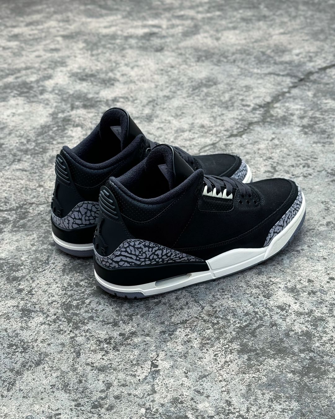 🔥NIKE JORDAN RETRO 3 - OFF NOIR - HOMBRE