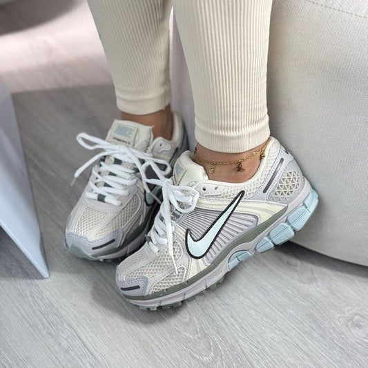 🔥NIKE VOMERO 5  - MINT - MUJER