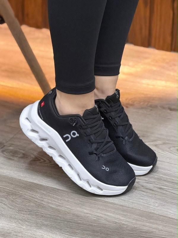 🔥ON CLOUD PHASE 3 - NEGRO - MUJER