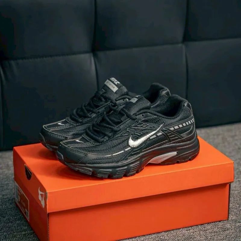 🔥NIKE INITIATOR - T BLACK - MUJER