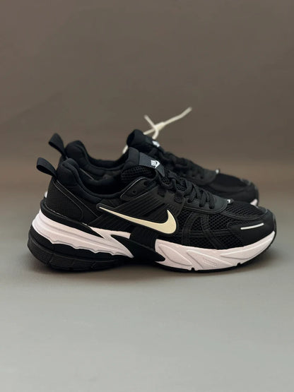 🔥NIKE INITIATOR - NEGRO - MUJER