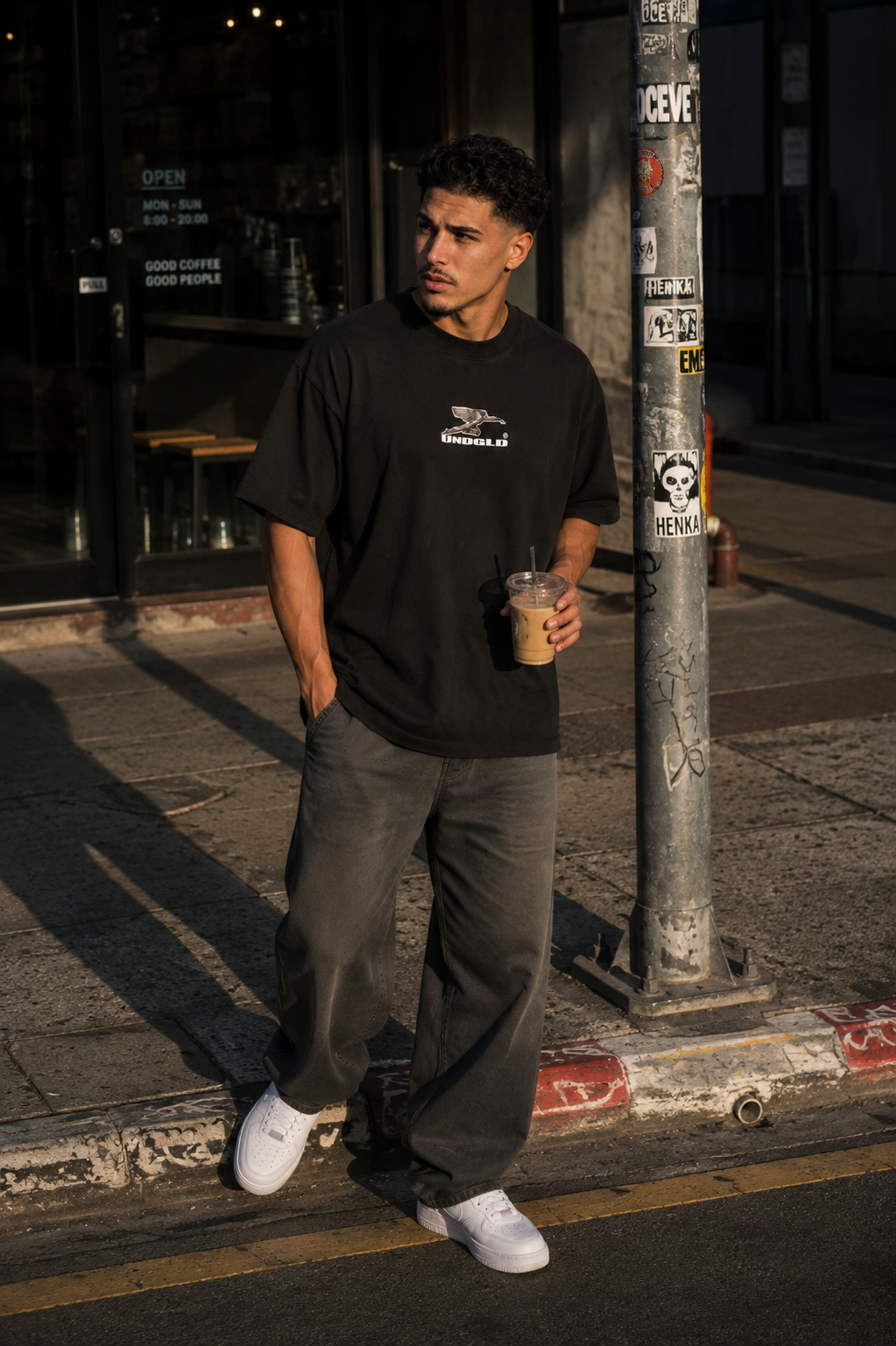 CAMISETA OVERSIZE HOMBRE UNDRGLD WINGED 1.1