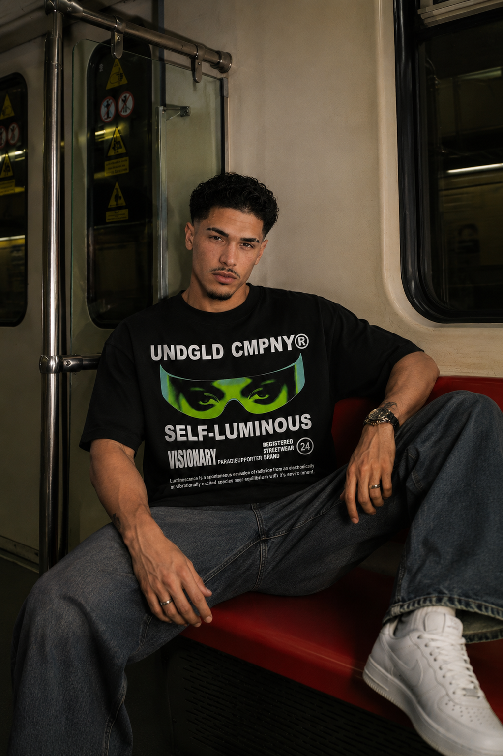 CAMISETA OVERSIZE HOMBRE UNDGLD SELF 1.1