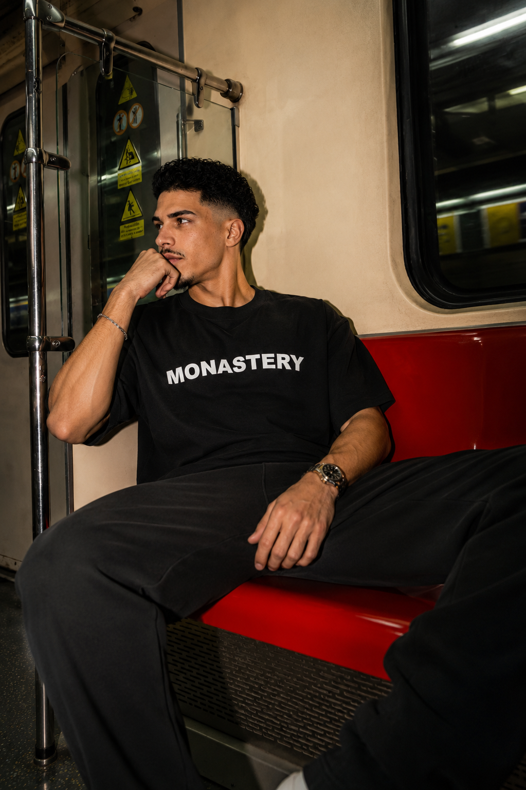CAMISETA OVERSIZE HOMBRE PAGODA MNSTRY 1.1