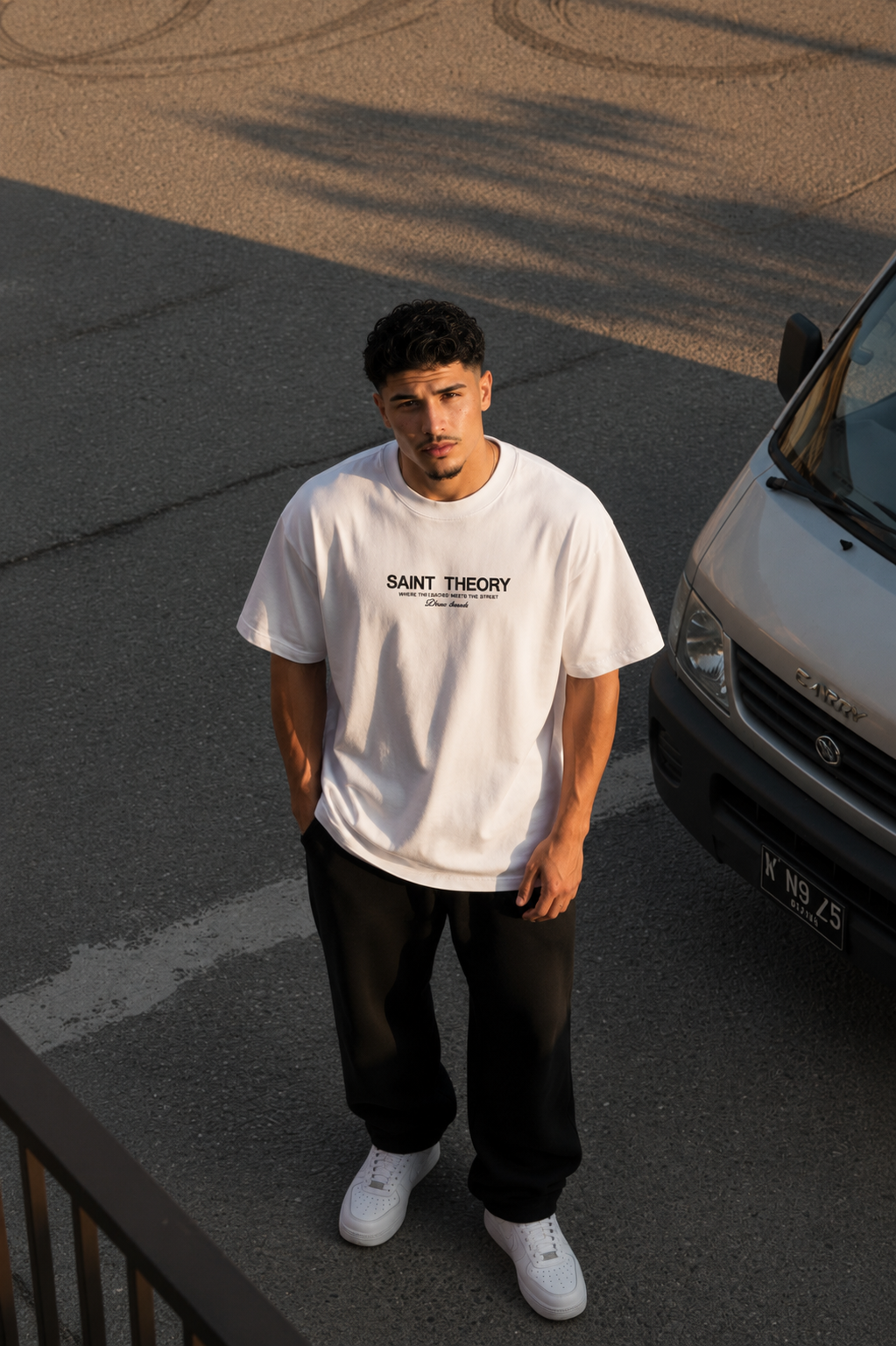 CAMISETA OVERSIZE HOMBRE OUTSIDE SAINTHEORY 1.1