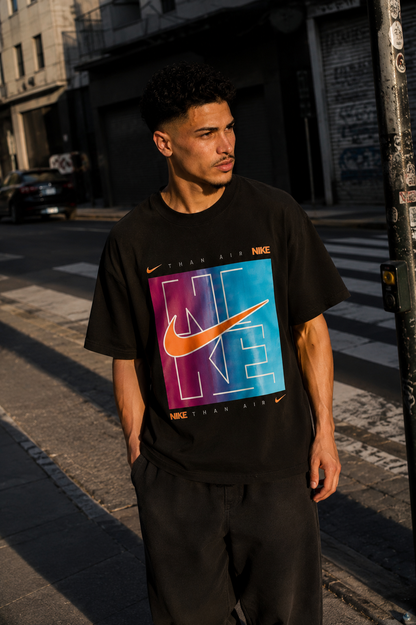 CAMISETA OVERSIZE HOMBRE AIR GRAPHIC NK 1.1 N