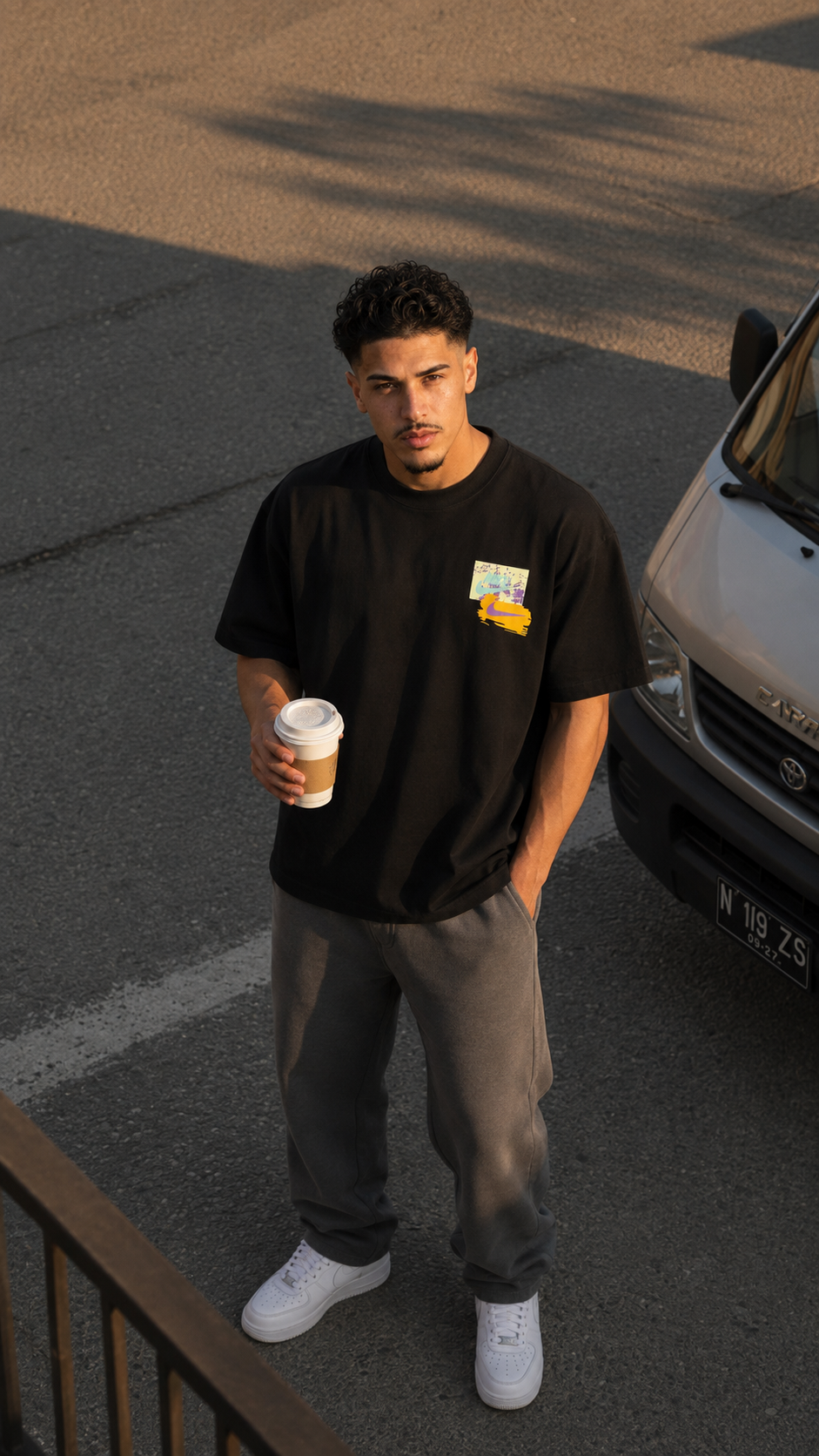 CAMISETA OVERSIZE HOMBRE TO THE LIGHT NK 1.1