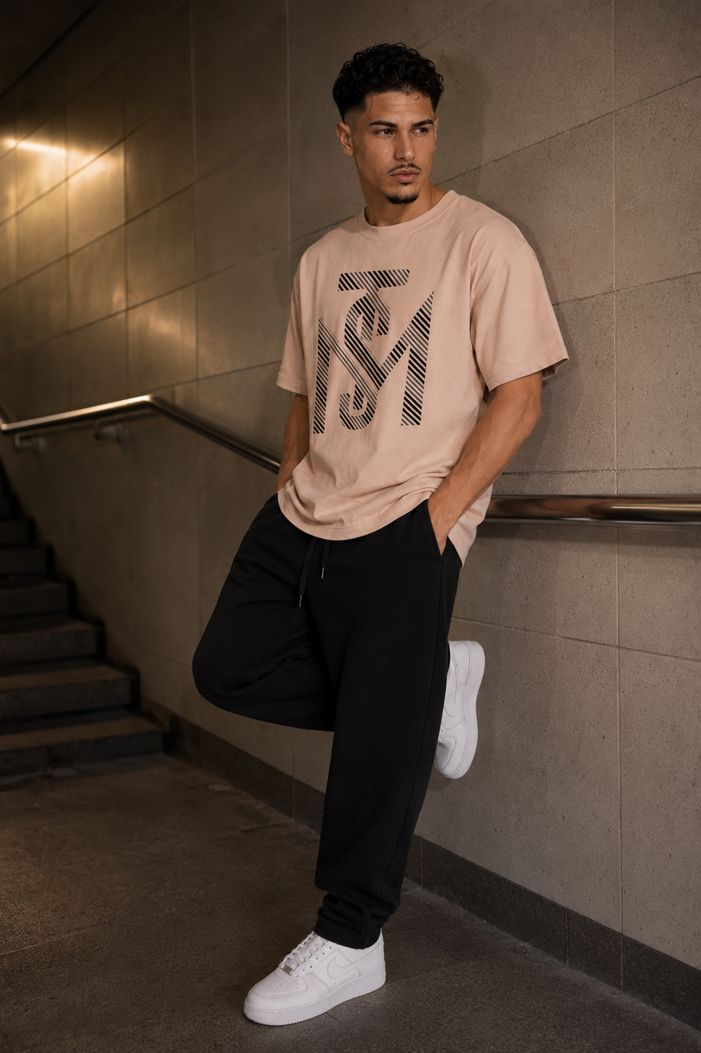 CAMISETA OVERSIZE HOMBRE MST MNSTRY 1.1