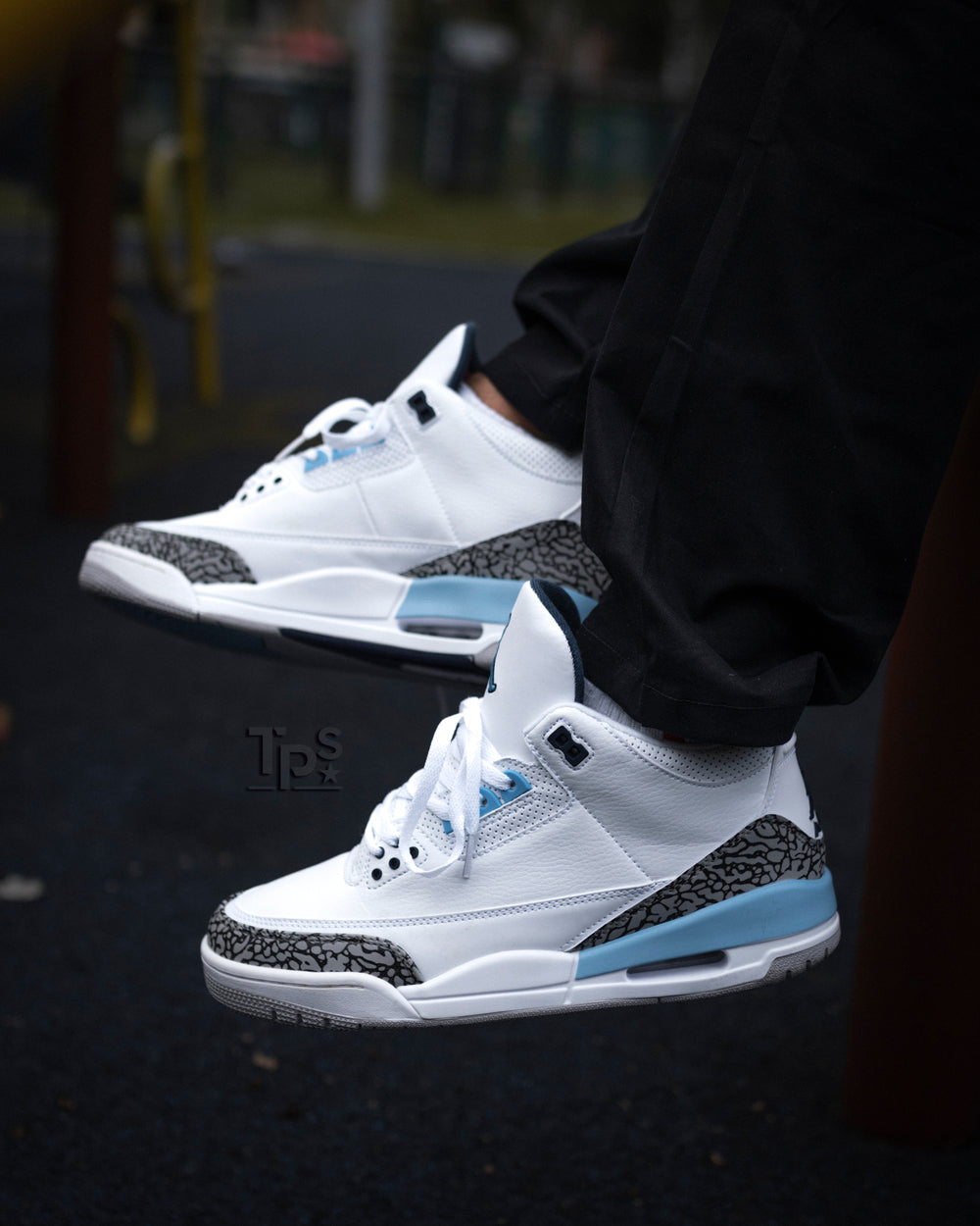 NIKE JORDAN RETRO 3 UNC HOMBRE