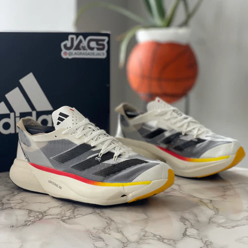 🔥ADIDAS ADIPRO 3.0 - LIGHTSTRIKE RUNNING - HOMBRE