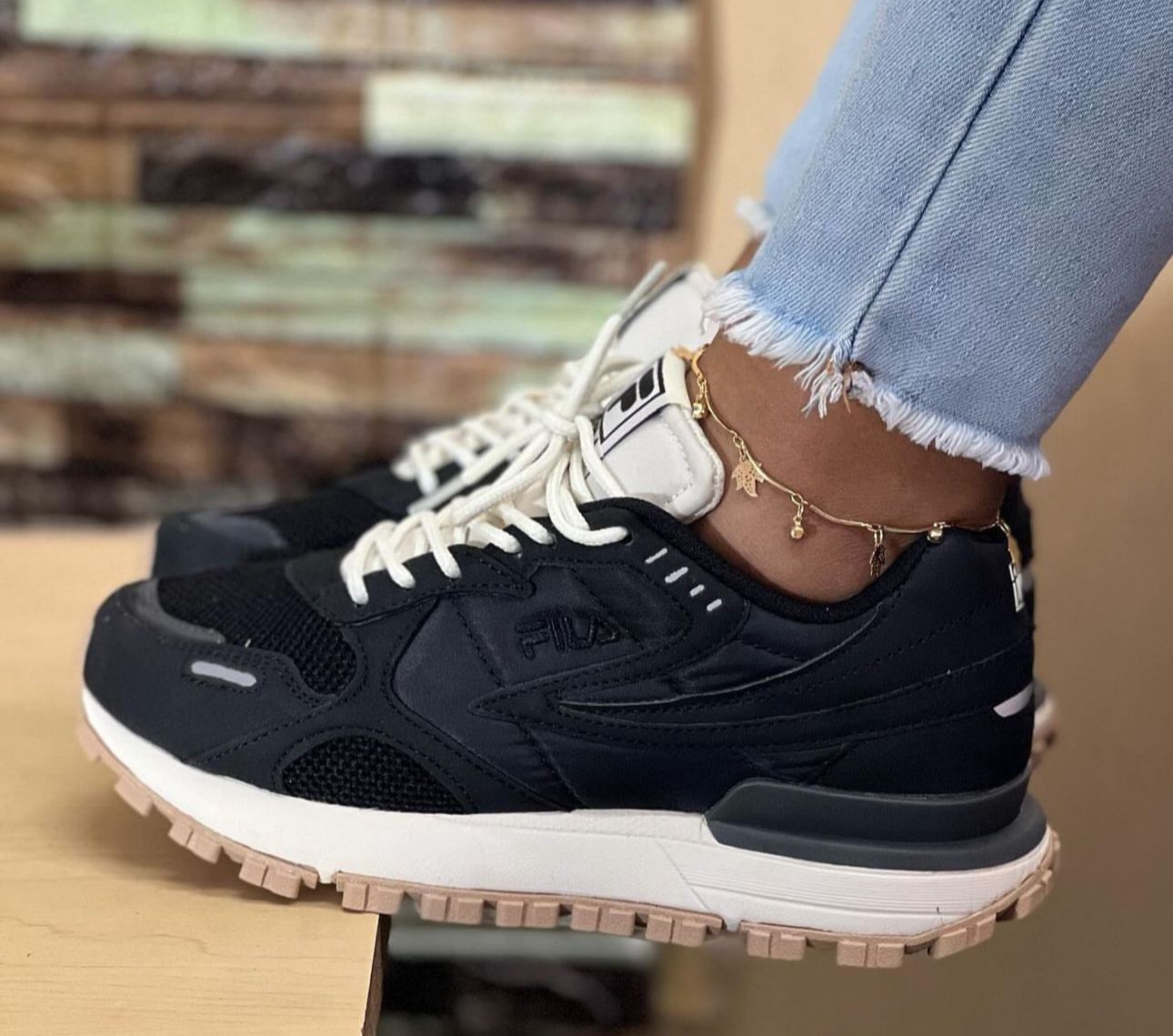 🔥FILA URBAN - ESSENTIAL BLACK  - MUJER