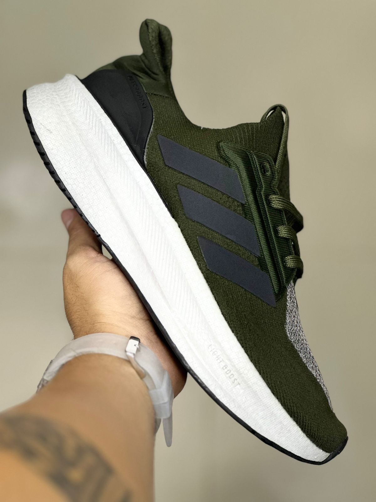 🔥ADIDAS ULTRABOOST 25 - VERDE MILITAR - HOMBRE