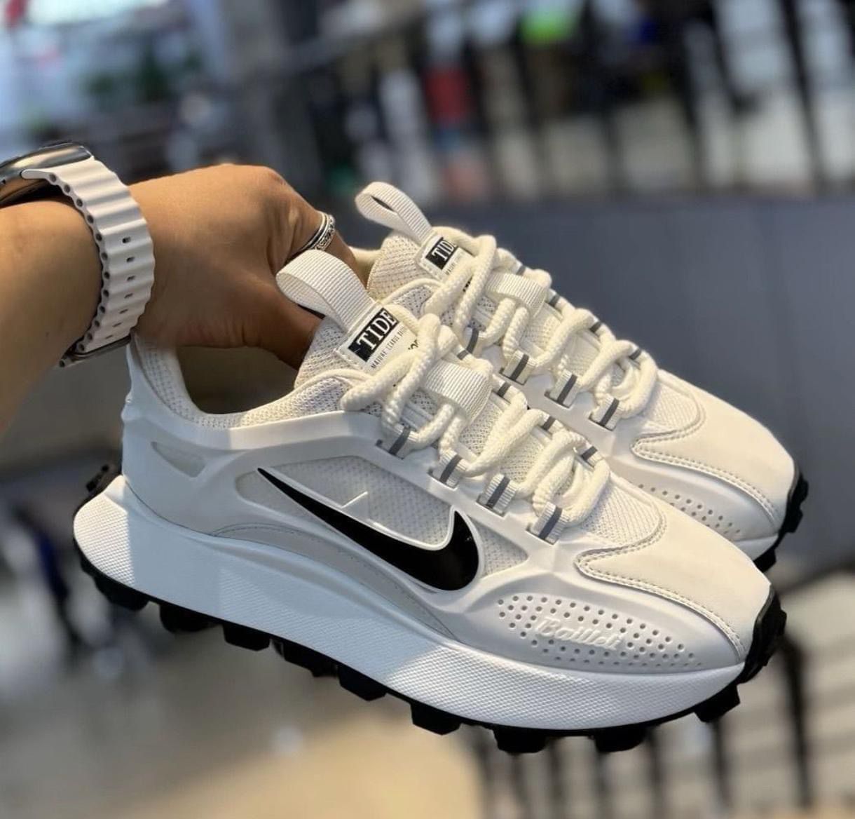 🔥NIKE BAILLELI  TIDE - BLANCO - HOMBRE