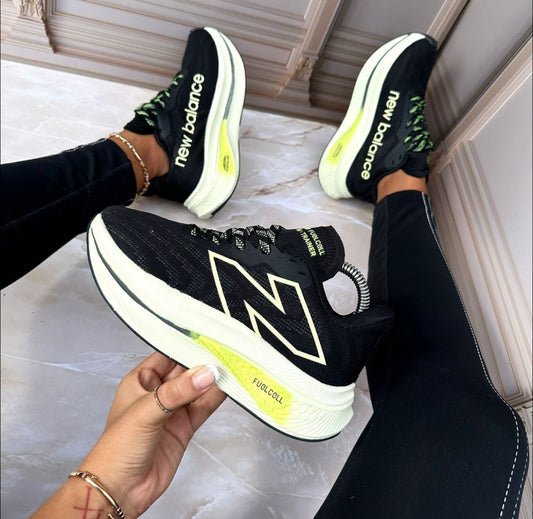 🔥NEW BALANCE FUEL CELL - NEGRO - MUJER