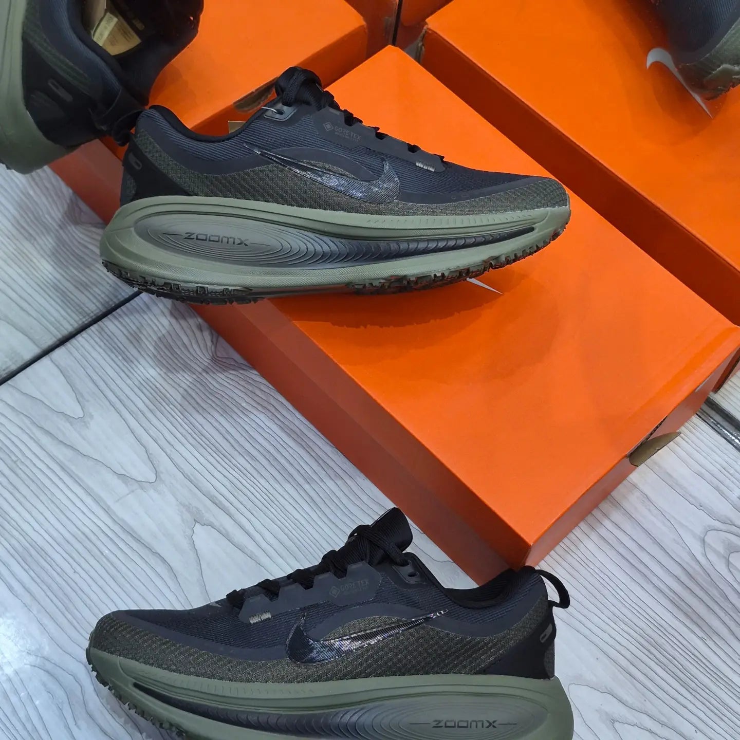 🔥NIKE VOMERO 18 - MILITARY - HOMBRE