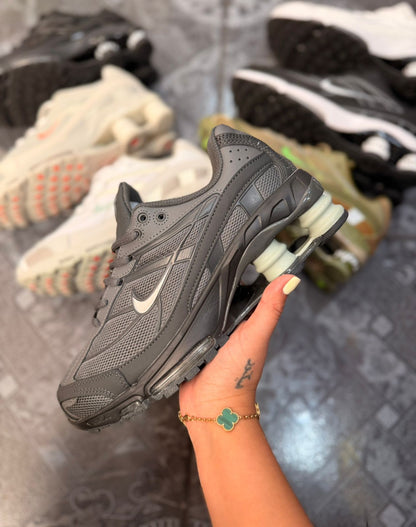 🔥NIKE TSHOX - BSCS 2 - HOMBRE