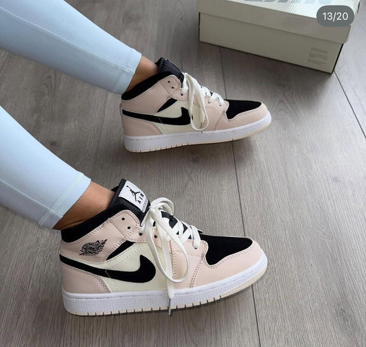 🔥NIKE JORDAN RETRO 1 MID - BSCS 1 - MUJER