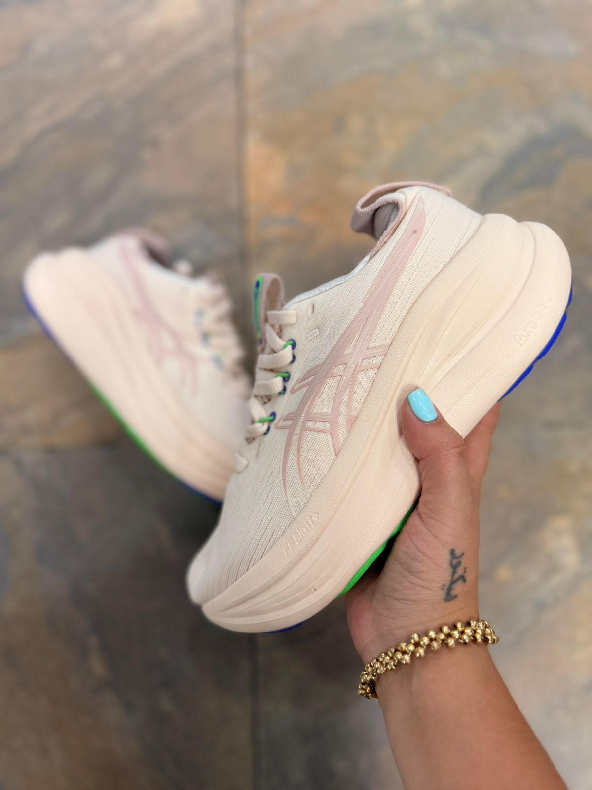 🔥ASICS NIMBUS 28 - CREAM N COCO - MUJER
