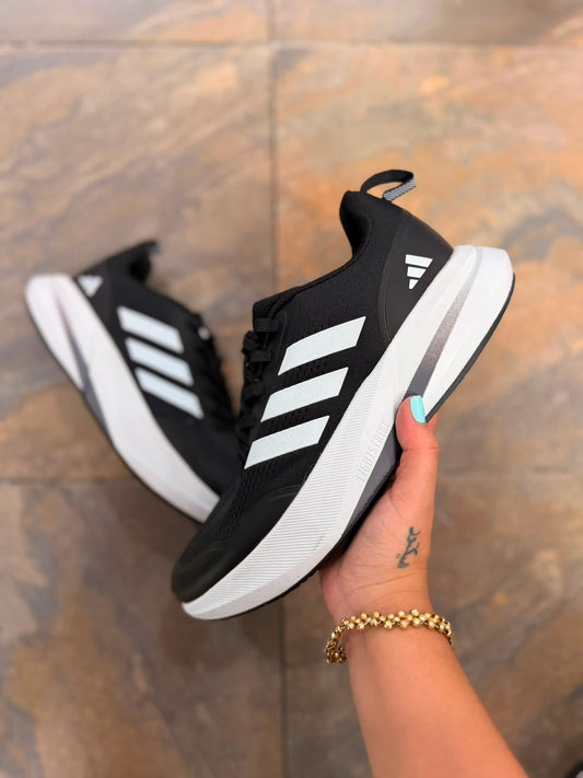 🔥ADIDAS LIGHTSTRIKE - NEGRO - HOMBRE