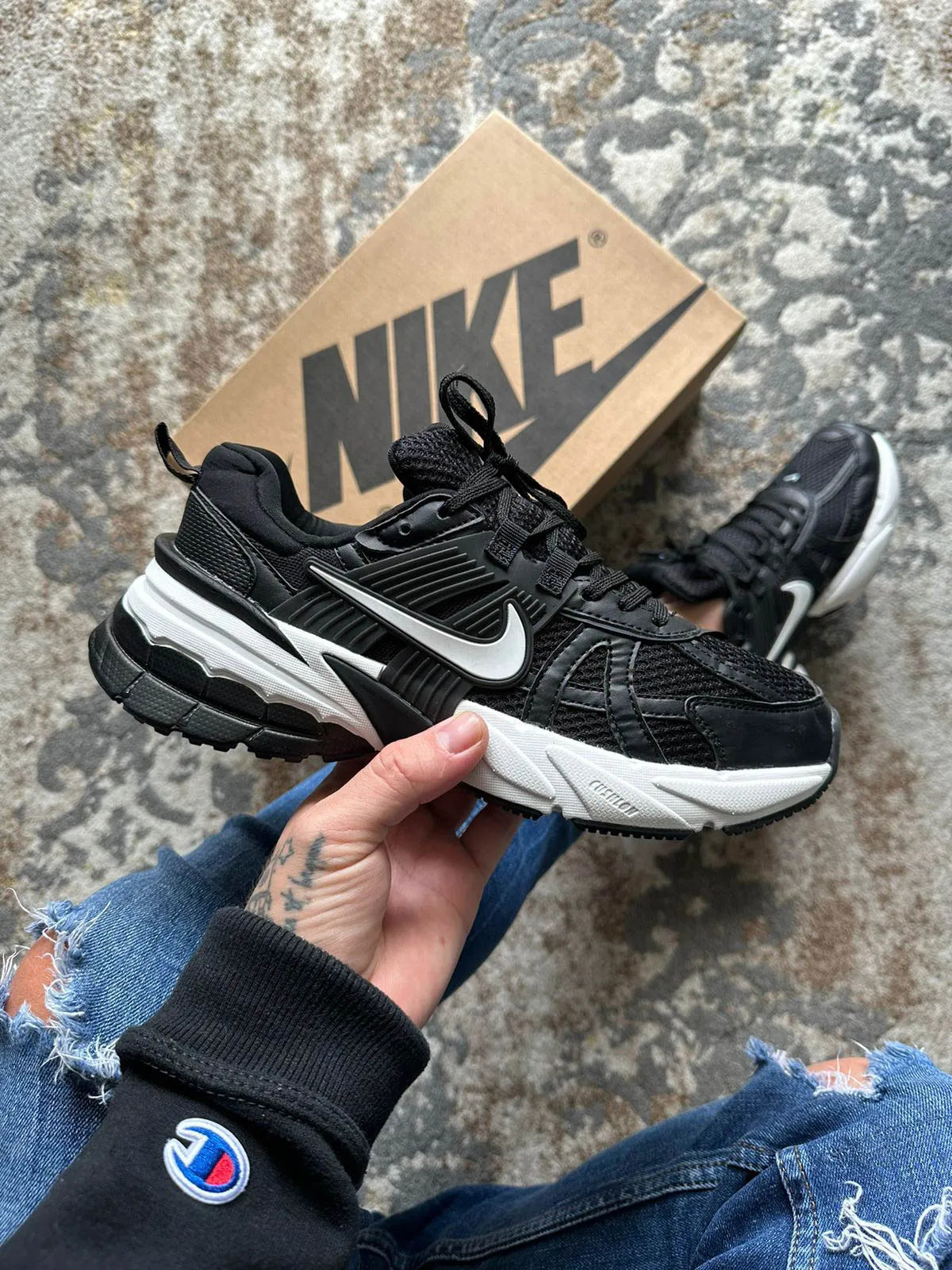 🔥NIKE V2K - NEGRO - HOMBRE