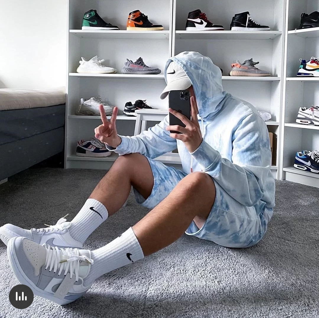 NIKE AIR JORDAN 1 PARIS UNISEX